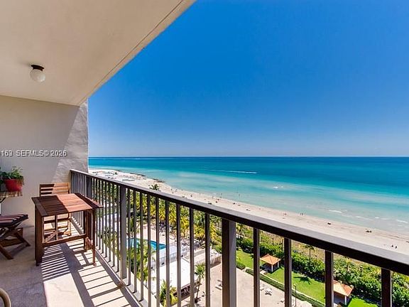 3rd image of 2625 Collins Ave APT 1403