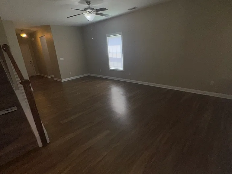 114 Stephen Dr — Photo 14