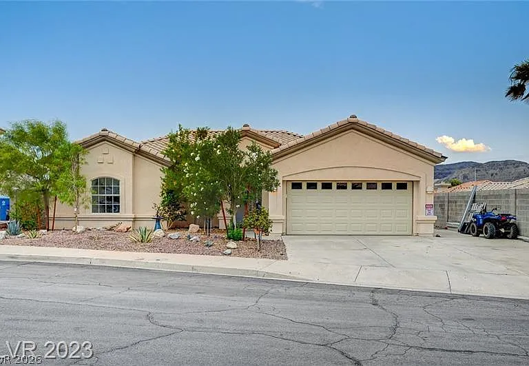 987 Cutter St — Photo 1