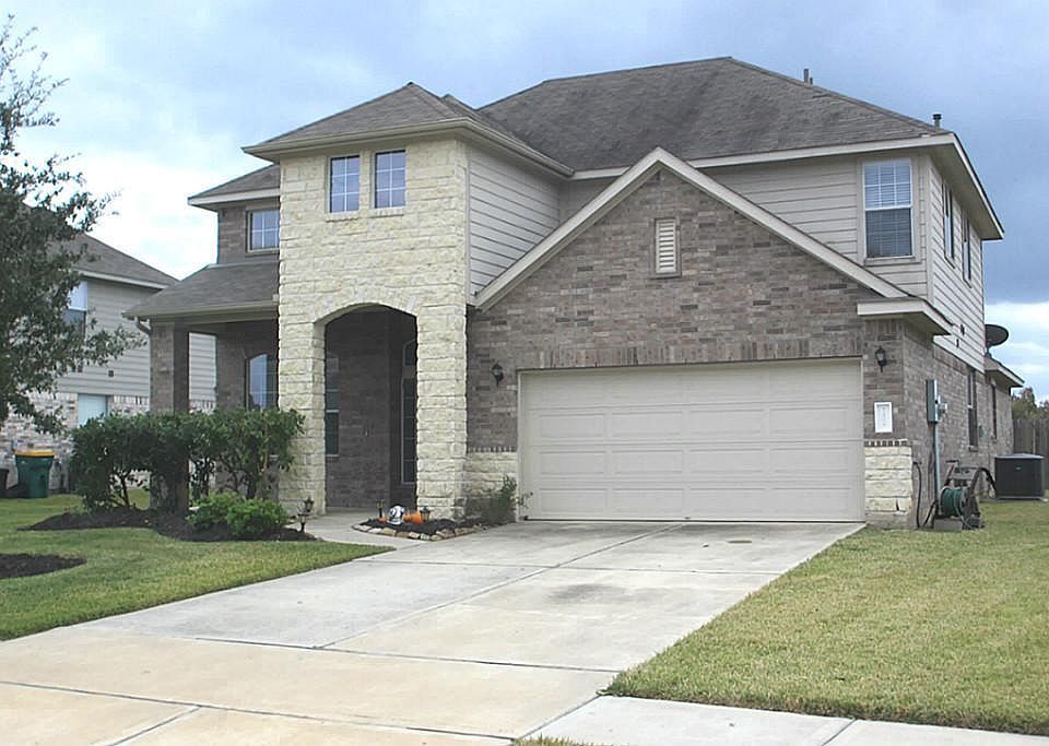 1st image of 7404 Valentine Ln