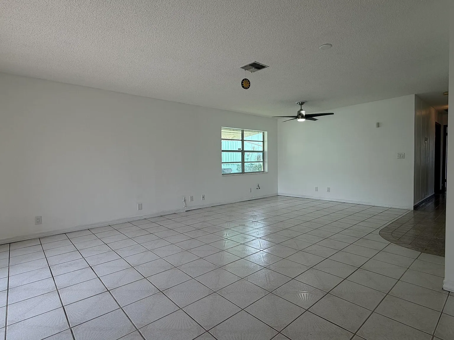 2 bed, 2.0 bath, 1371 sqft, $2,500 — Photo 3