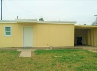 237 E Spencer Ave, Aransas Pass, TX 78336