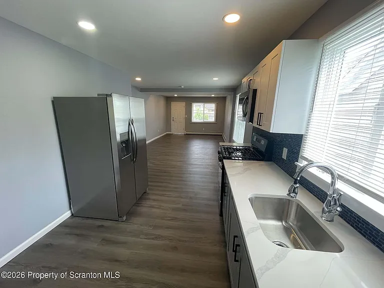 139 Dundaff St #1 — Photo 6