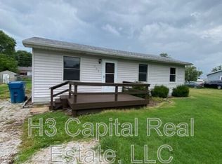 908 Southard Pl, South Roxana, IL 62087