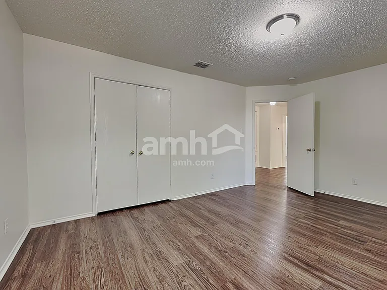 4301 Meadowknoll Dr — Photo 18