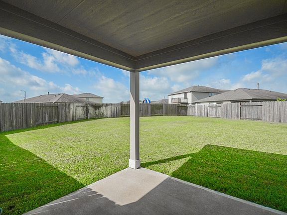 4th image of 21379 Beacon Springs Ln