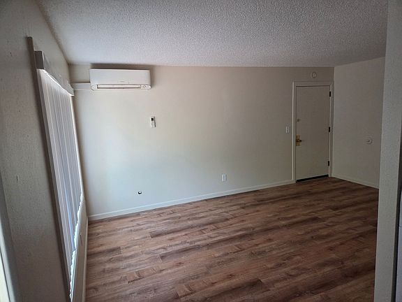 4th image of 5050 NE Killingsworth St APT 6