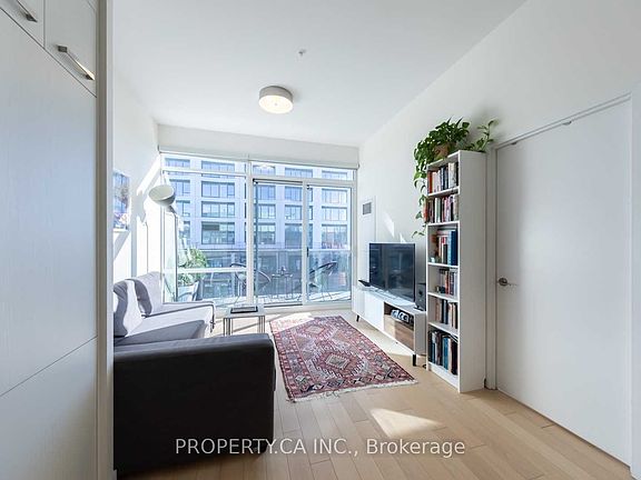 2nd image of 455 Front St E Unit Penthouse S804