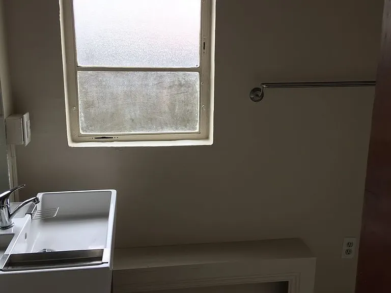 410 Lemon St — Photo 6
