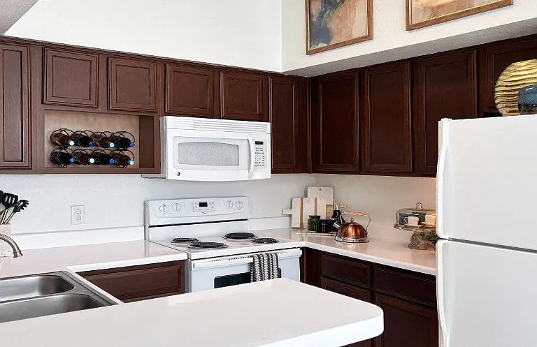Village on the Parkway Apartments — Photo 29