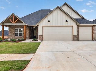 10433 SW 51st St, Mustang, OK 73064