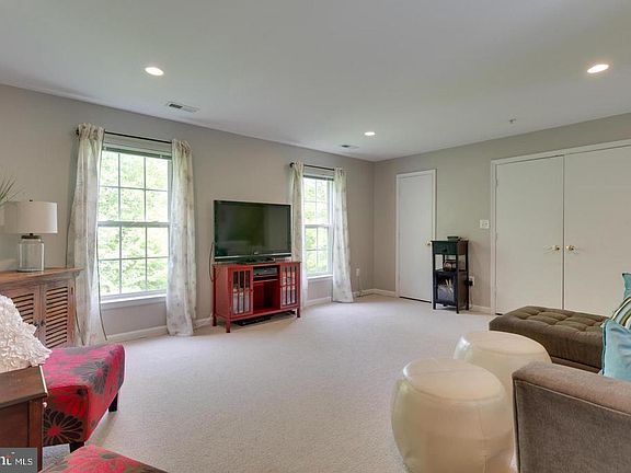 2nd image of 13670 Palmetto Cir