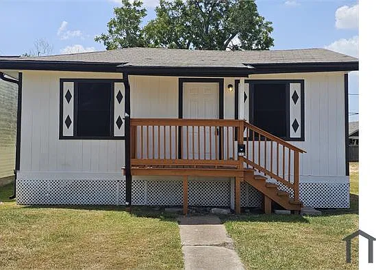 3 bed, 936 sqft, $1,500 — Photo 1