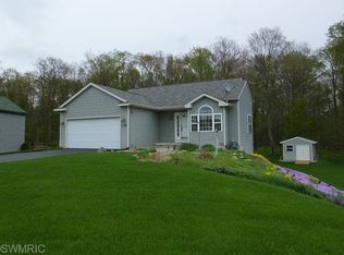 1152 Treeway Dr NW, Sparta, MI 49345