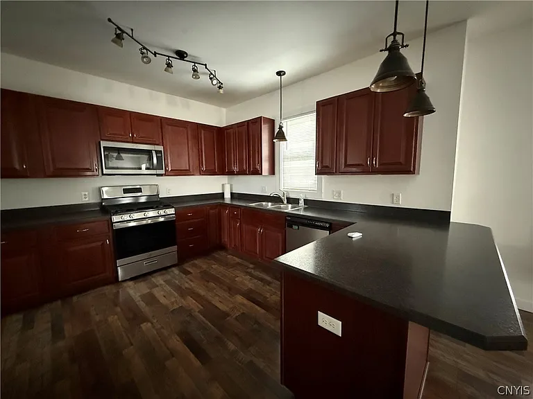 610 N McBride St — Photo 10