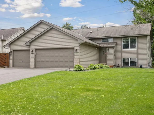 9613 78th St S, Cottage Grove, MN 55016