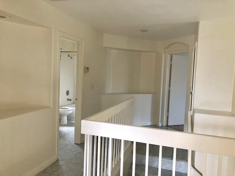 2142 Falcon Pointe Ln — Photo 5
