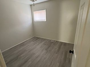 912 Orange St APT F, Baldwin City, KS 66006