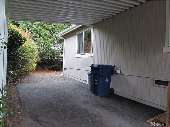 4th image of 17408 44th Ave W Unit 15
