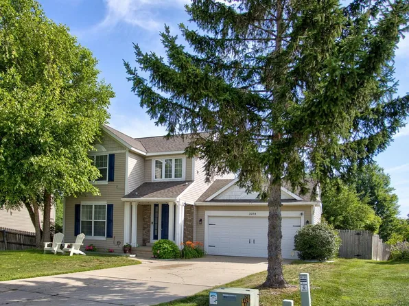 3284 Crystal Valley Ct, Holland, MI 49424