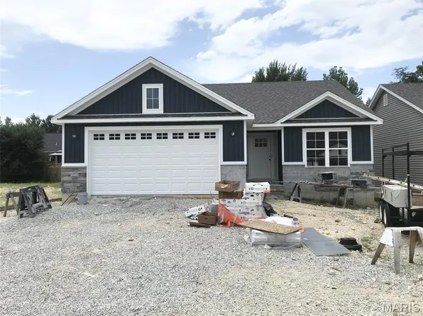 1649 Flagstaff Dr, Festus, MO 63028