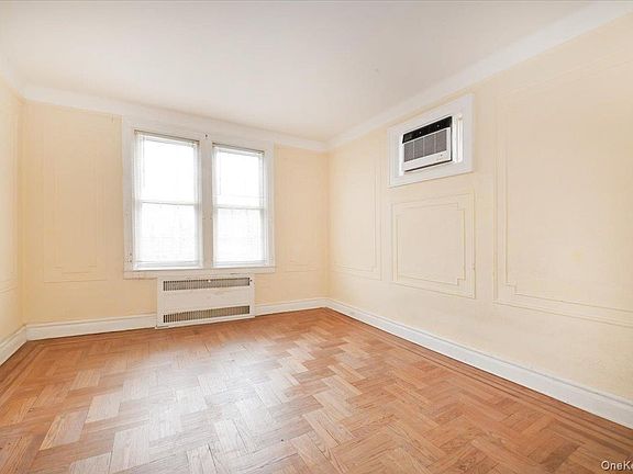 4th image of 88-59 82nd Avenue