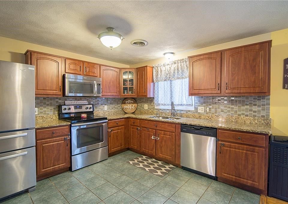 210 Curran Rd, Cumberland, RI 02864 Zillow