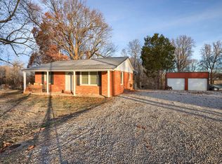 672 Boling Rd, Utica, KY 42376