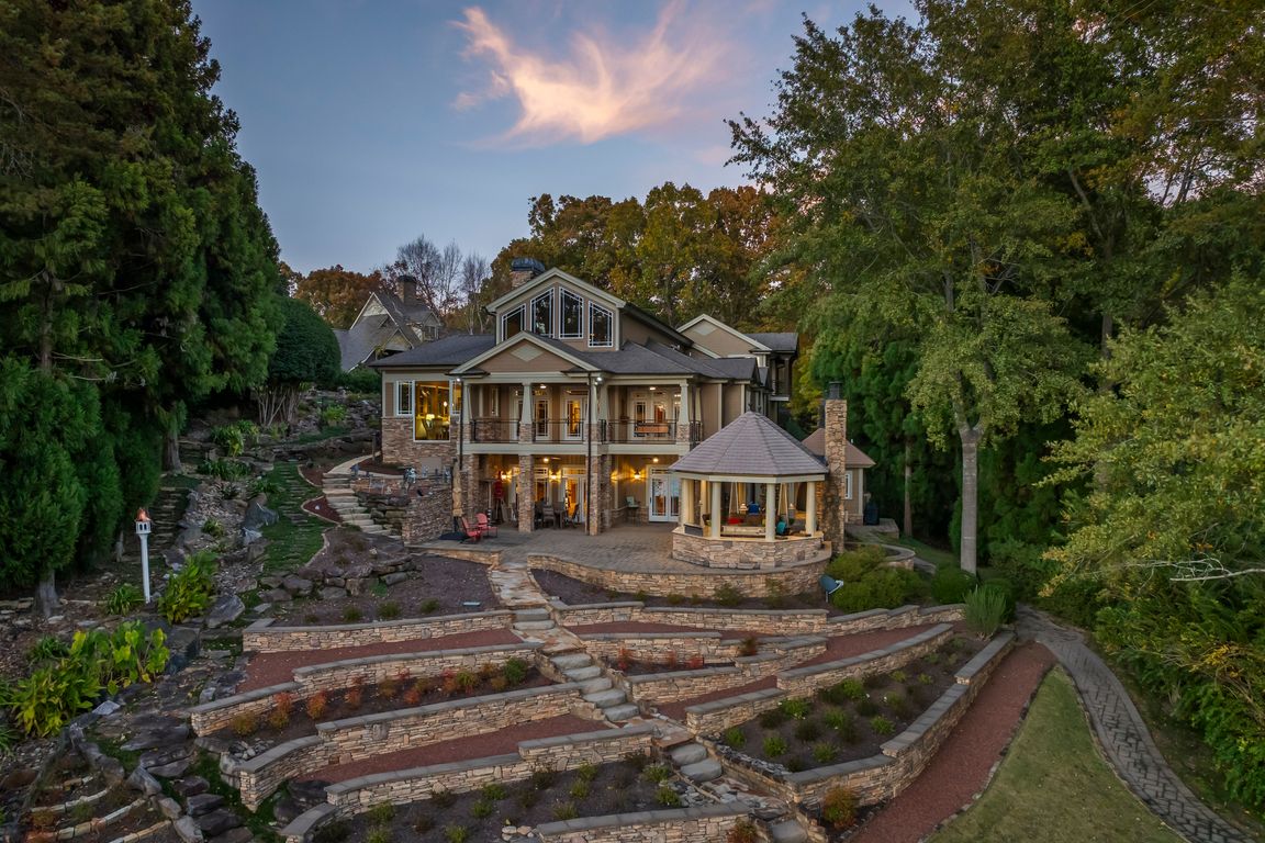 next background image