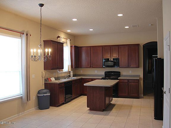 4th image of 2583 Creekfront Dr