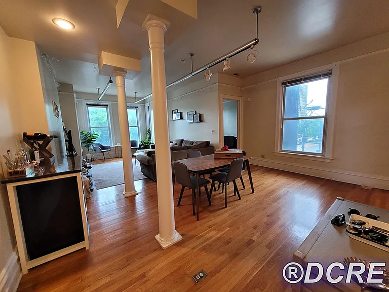 403 W North Ave #3 — Photo 3