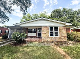 908 E Horne St, Clayton, NC 27520
