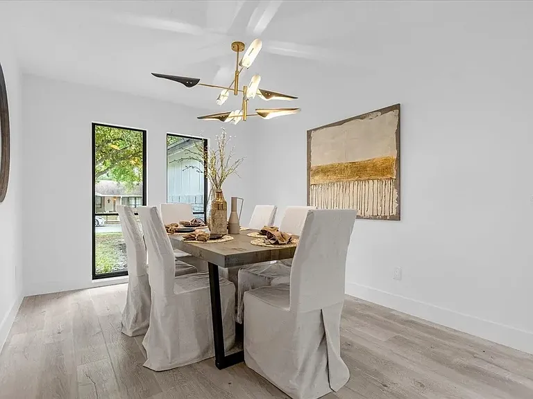 3536 Premier Dr — Photo 5