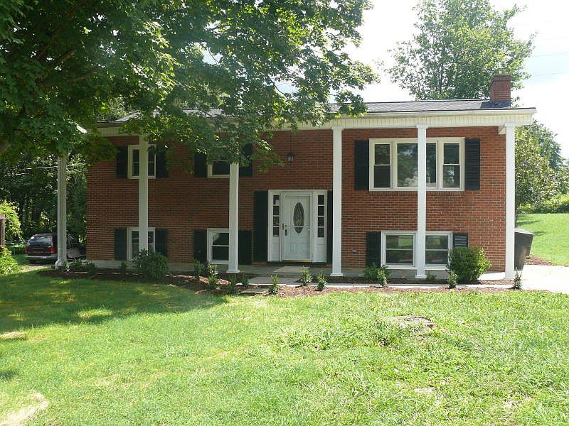 1st image of 2775 Hillbrook Dr