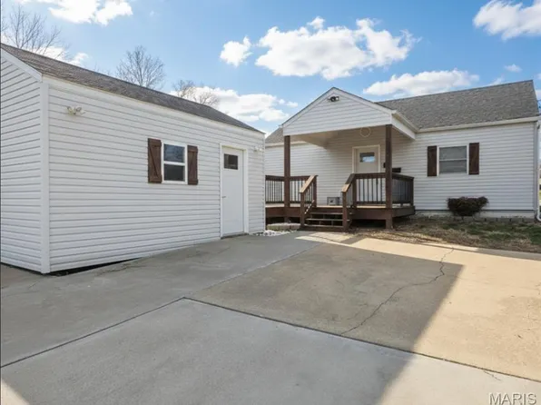 207 E Park Ave, Union, MO 63084