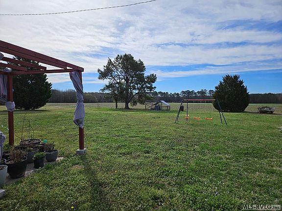 5th image of 152 Blake Dr