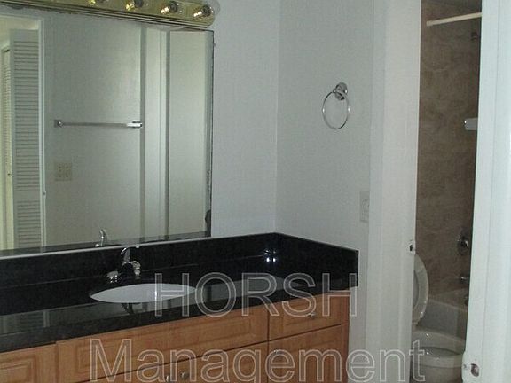 4th image of 525 NW 72nd Ave Floor 5