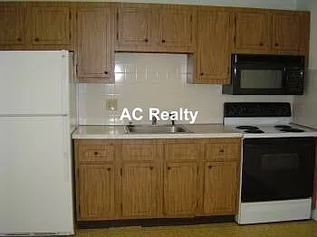 7 Meridian St #3