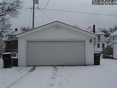 2nd image of 329 Cambridge Ave