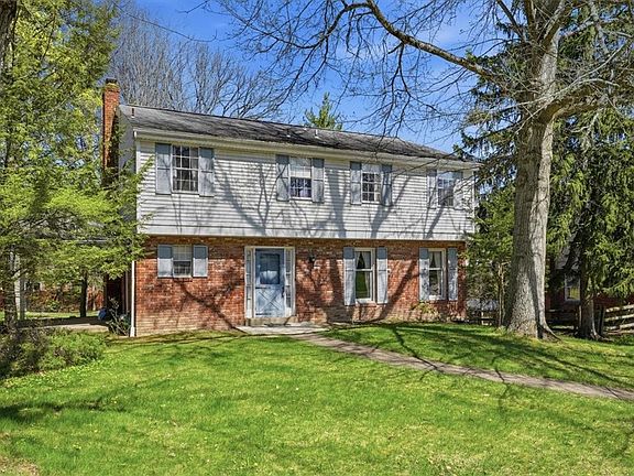 2nd image of 108 Oxbridge Dr