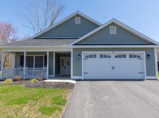 27 Henry Dr, Moosup, CT 06354