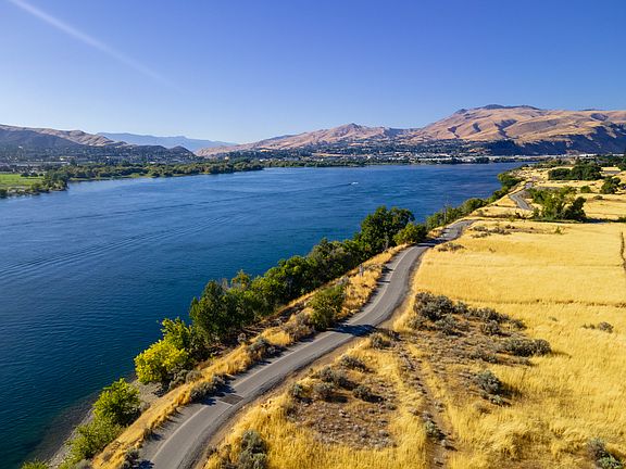 Direct access to Apple Capital Loop Trail