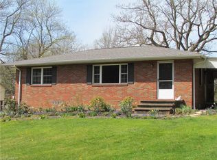 2427 Trares Rd, Mogadore, OH 44260