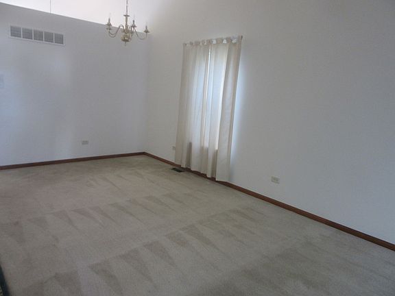 3rd image of 20445 Kingsbrook Dr