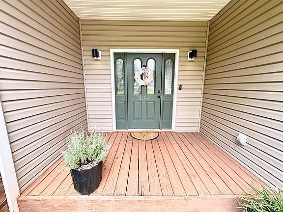 2nd image of 214 Providence Ct