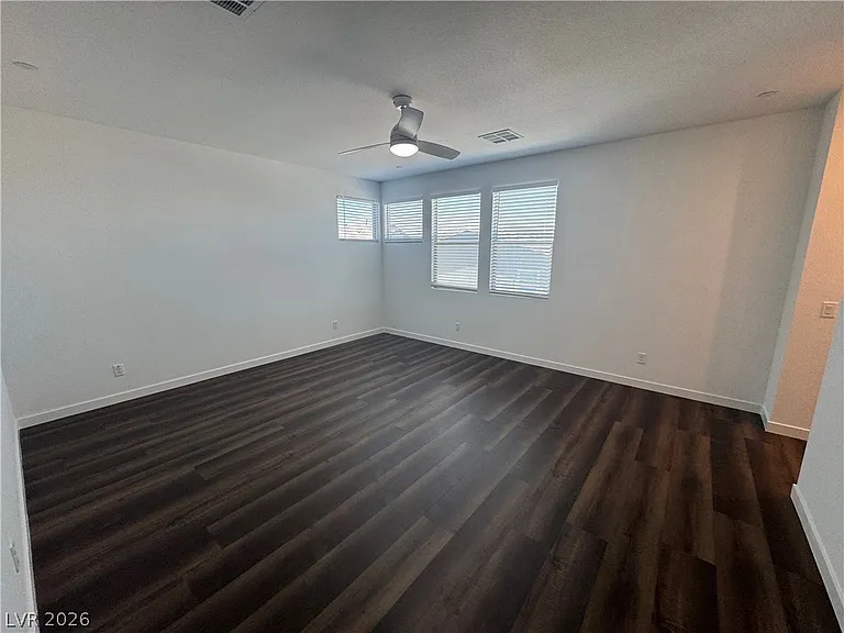 3262 Fountaintree Ave — Photo 35