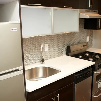 Rented by TheRealEstateCompany.com LLC | media 18