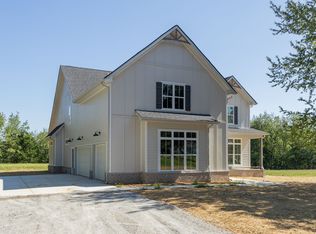 194 Volunteer Rd, Murfreesboro, TN 37128