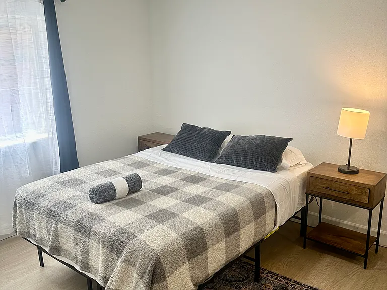 3030 Plaza St #2 — Photo 30