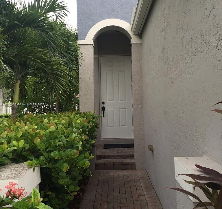 1st image of 7983 NW 114th Pl